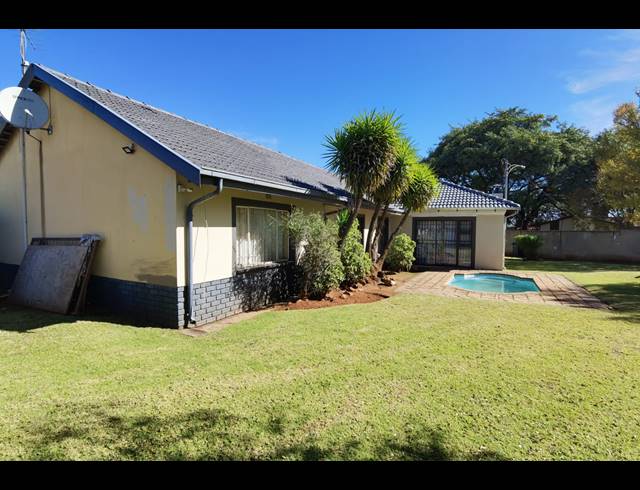 4 BEDROOM HOUSE FOR SALE IN DAL FOUCHE